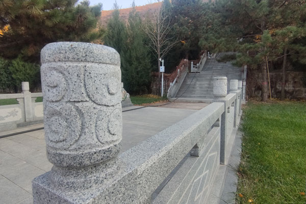 北京公墓环境建设：绿色和谐，致敬生命之园